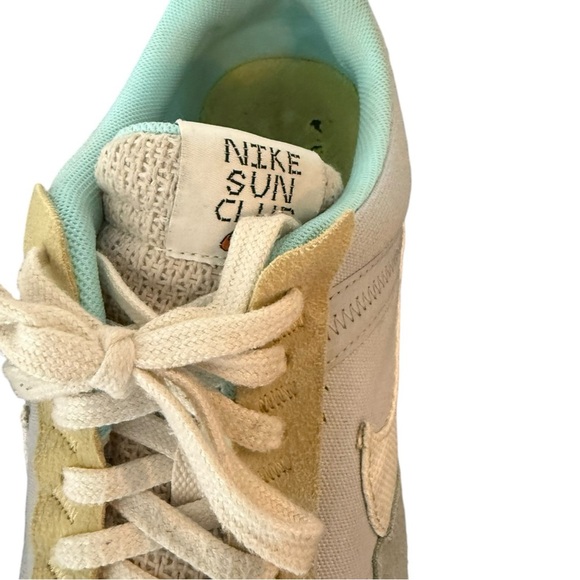 Nike Air Max Pre-Day SE Wolf Grey Sail Rift Blue Sneakers DM0037-001 Mens 13 - Picture 3 of 9